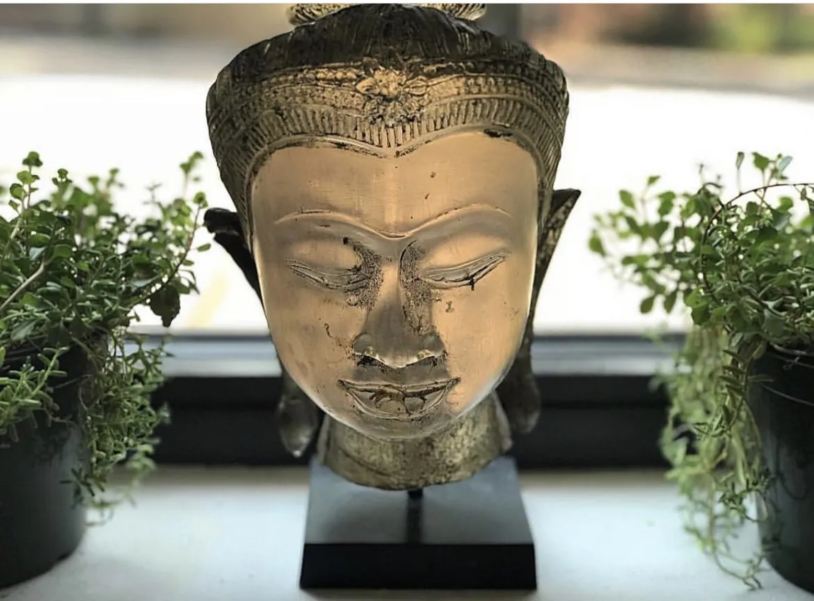 WINDOWSILL BUDDHA