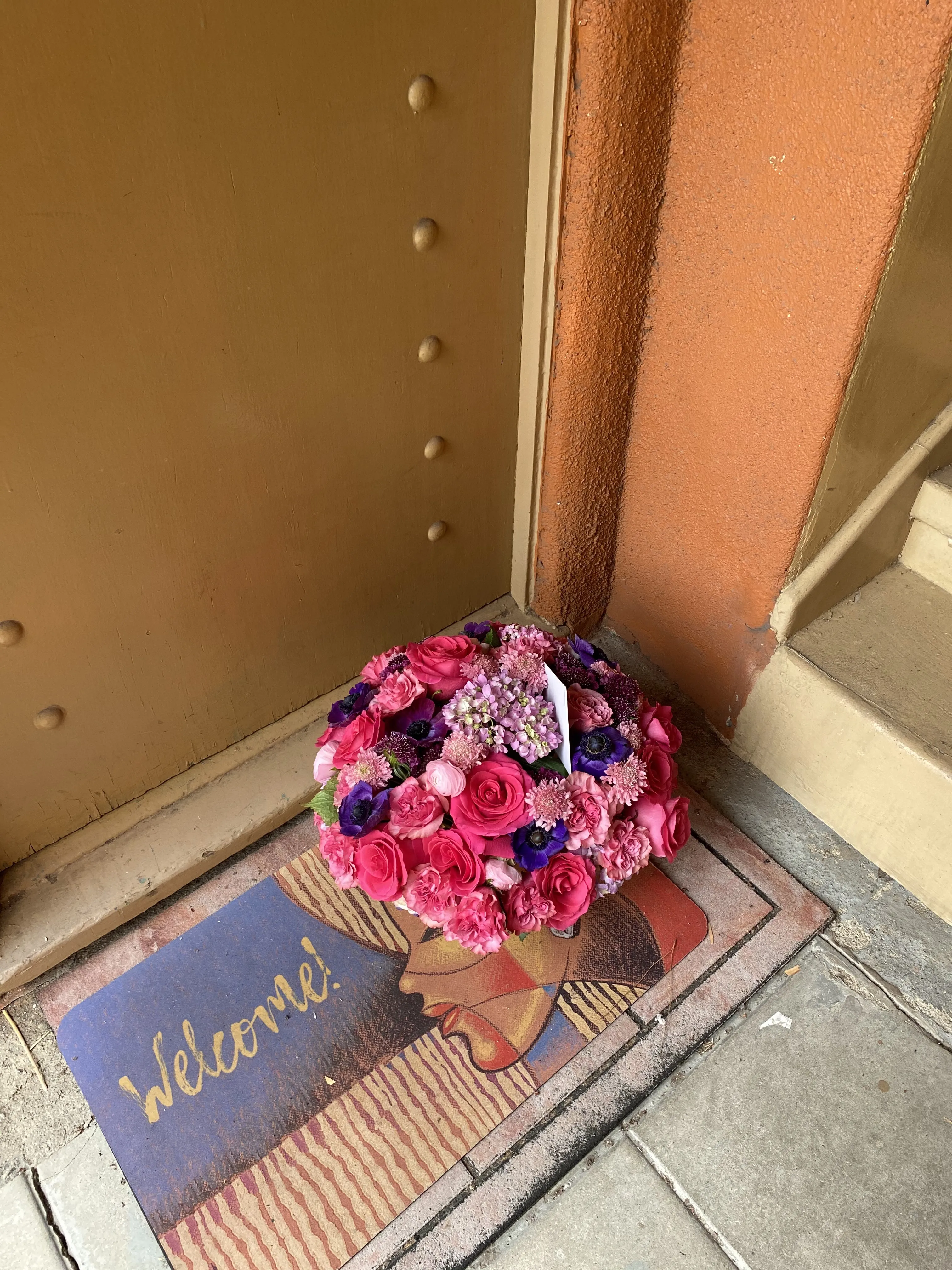 Front door delivery from Oldvine Florals