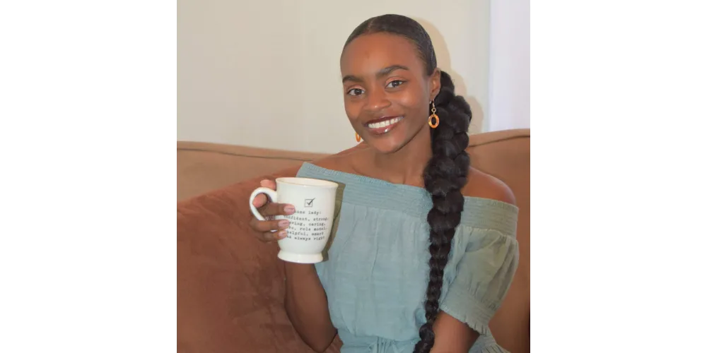 Picture of hey bestea Creator Dejà Gibson