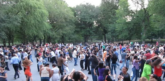 Street dancing