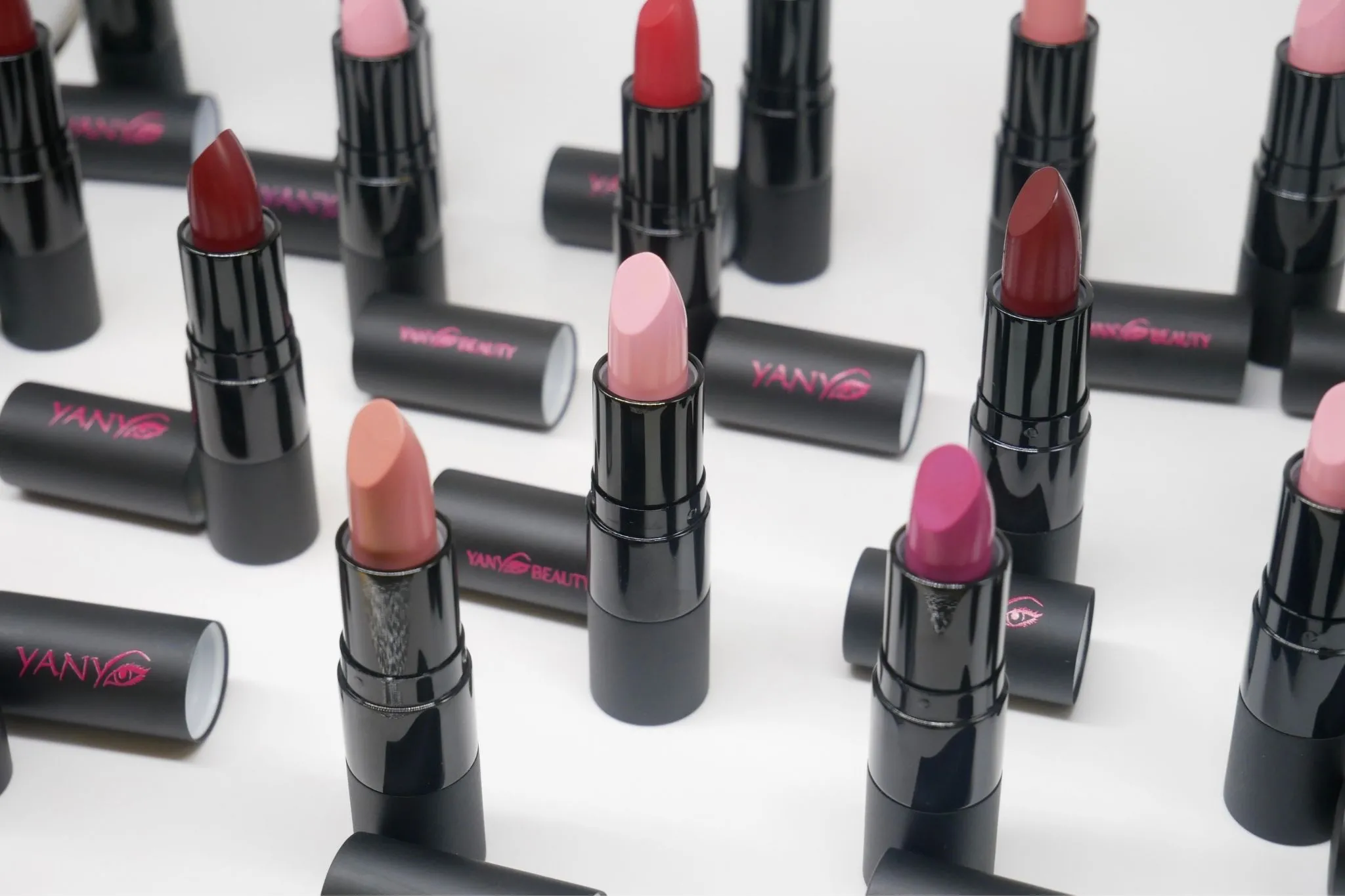 yany beauty lipstick